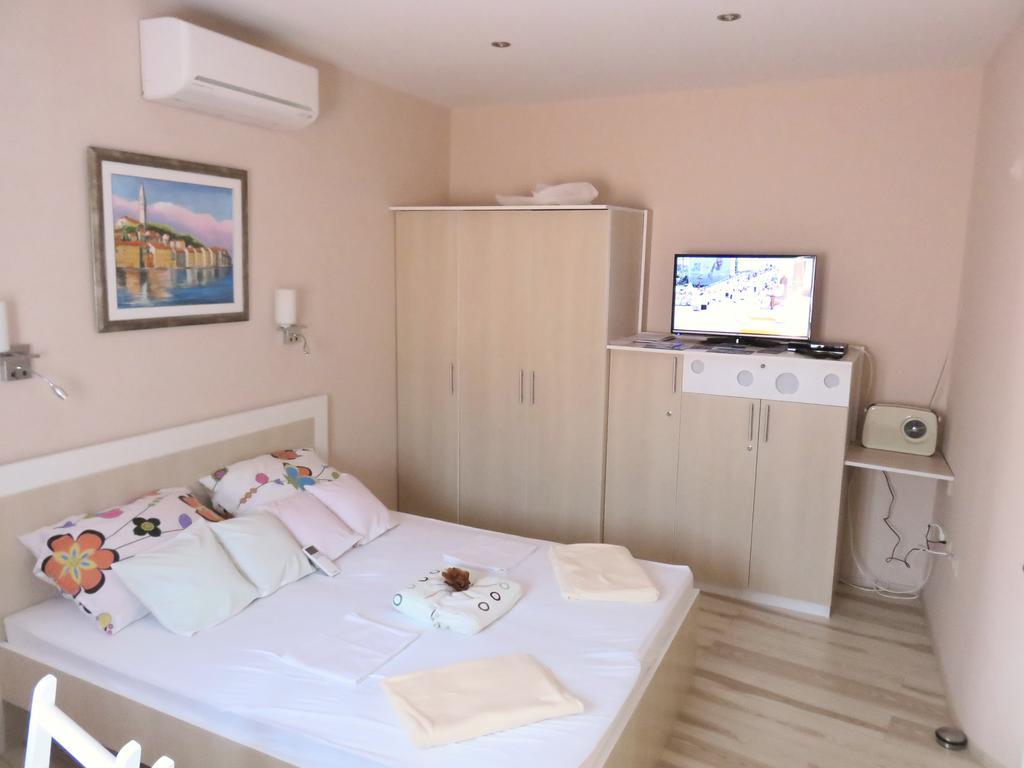 Apartments Cico 시베니크 객실 사진